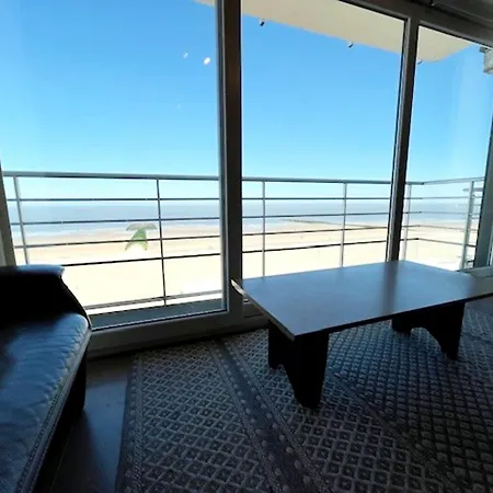 アパート In With Stunning Seaviews ウェンドゥイネ