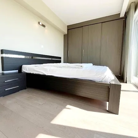 In With Stunning Seaviews *