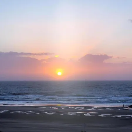 In With Stunning Seaviews * ウェンドゥイネ