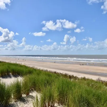 In With Stunning Seaviews * ウェンドゥイネ